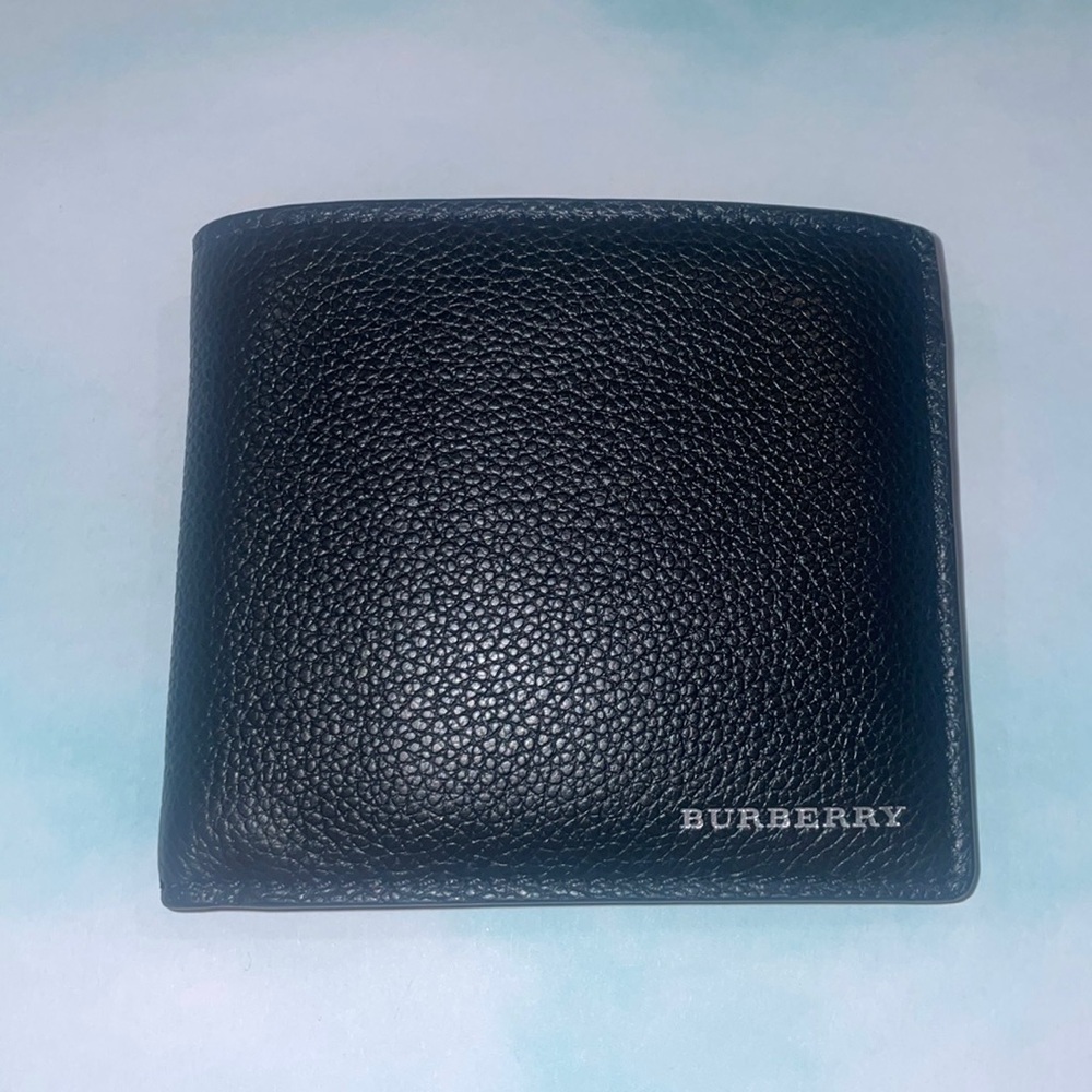 BURBERRY International Black Grainy Leather Wallet